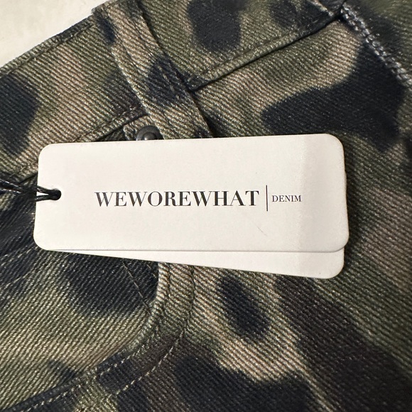 WeWoreWhat Green Camouflage Dani Boyfriend Denim - NWT - Size 28 - Picture 10 of 15